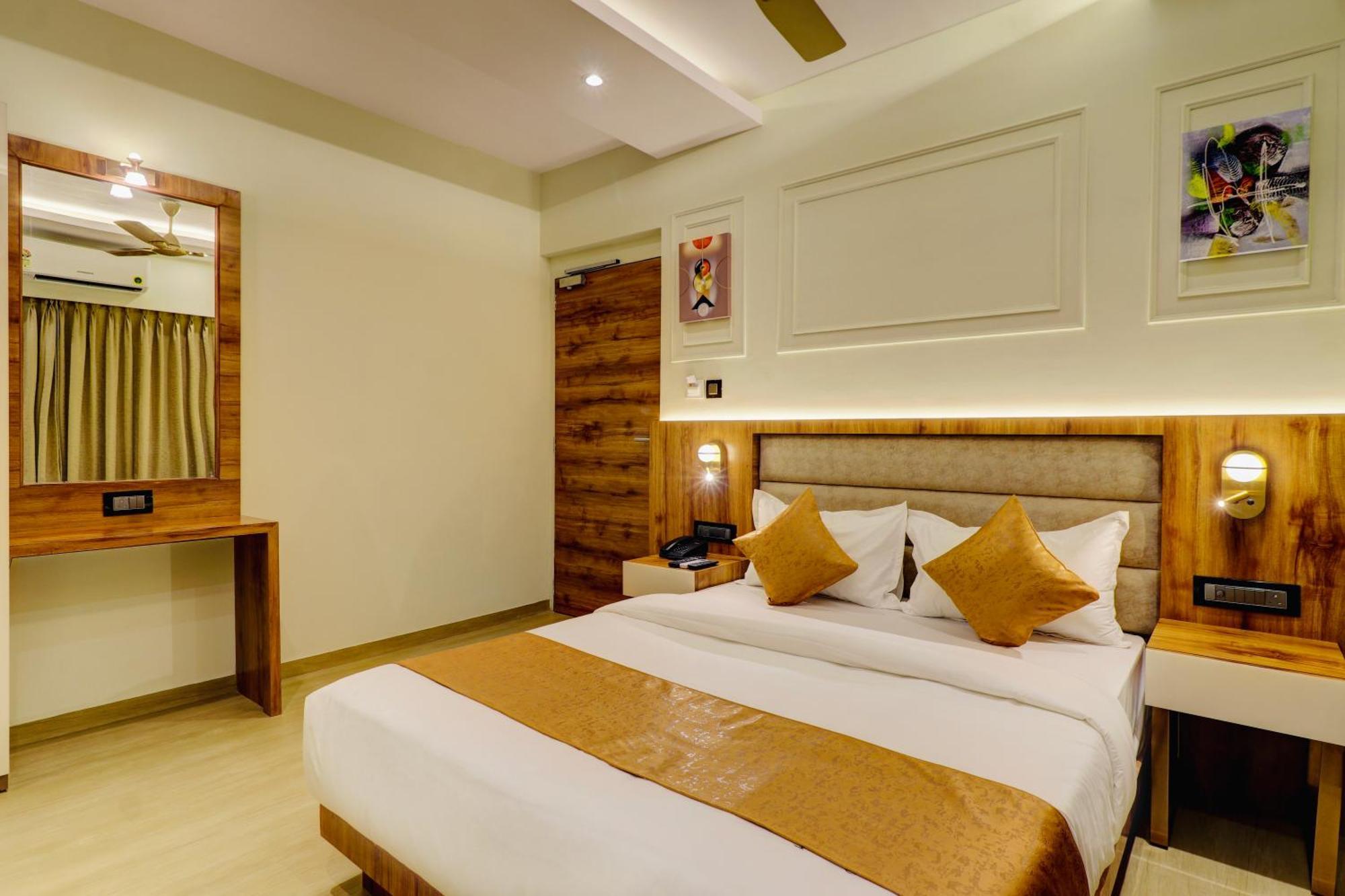 Home2 Suites And Service Apartments, Mumbai Airport Exterior photo