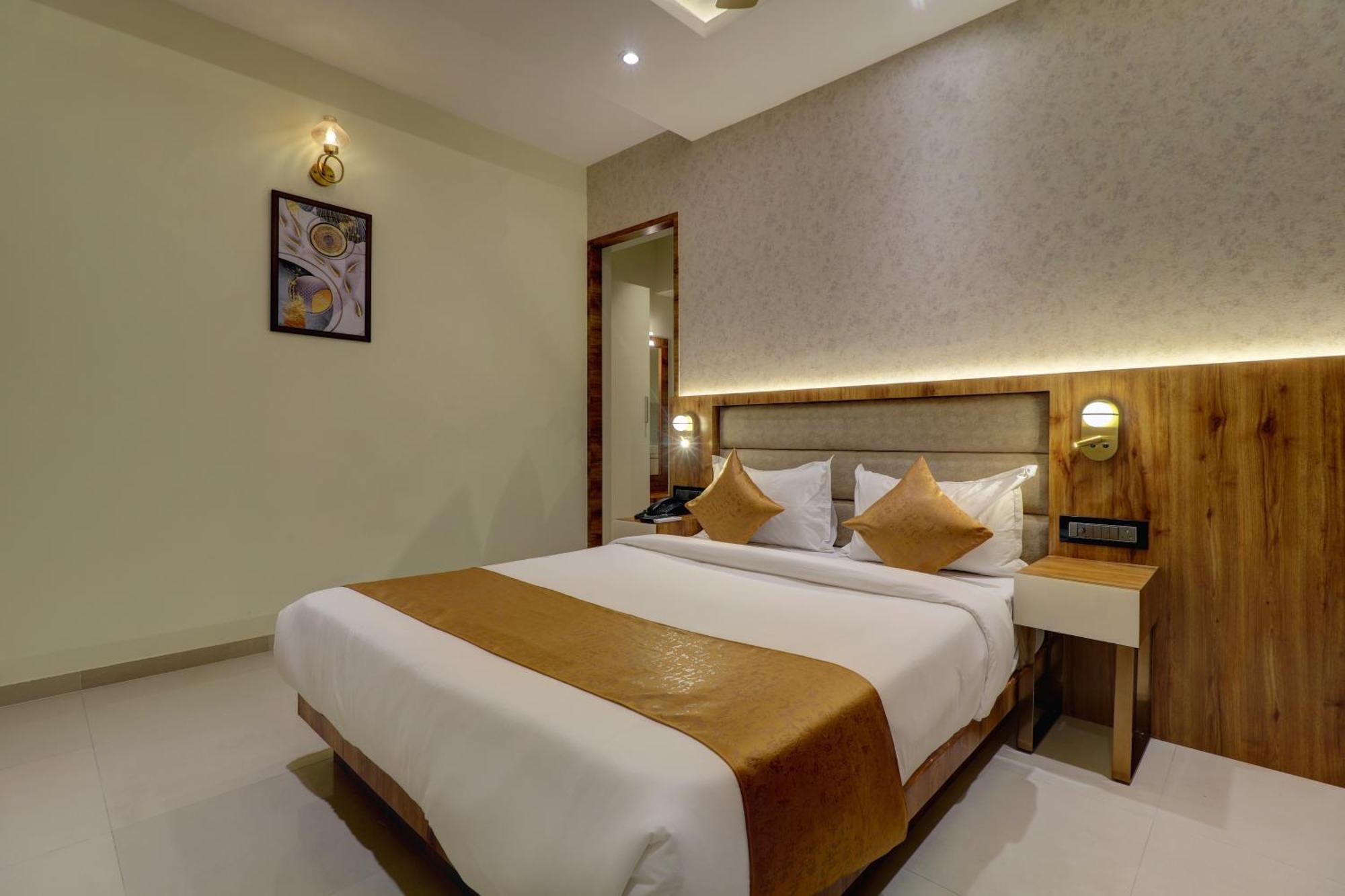 Home2 Suites And Service Apartments, Mumbai Airport Exterior photo