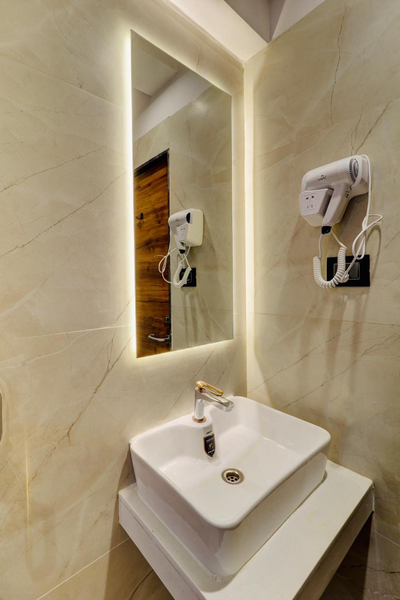 Home2 Suites And Service Apartments, Mumbai Airport Exterior photo