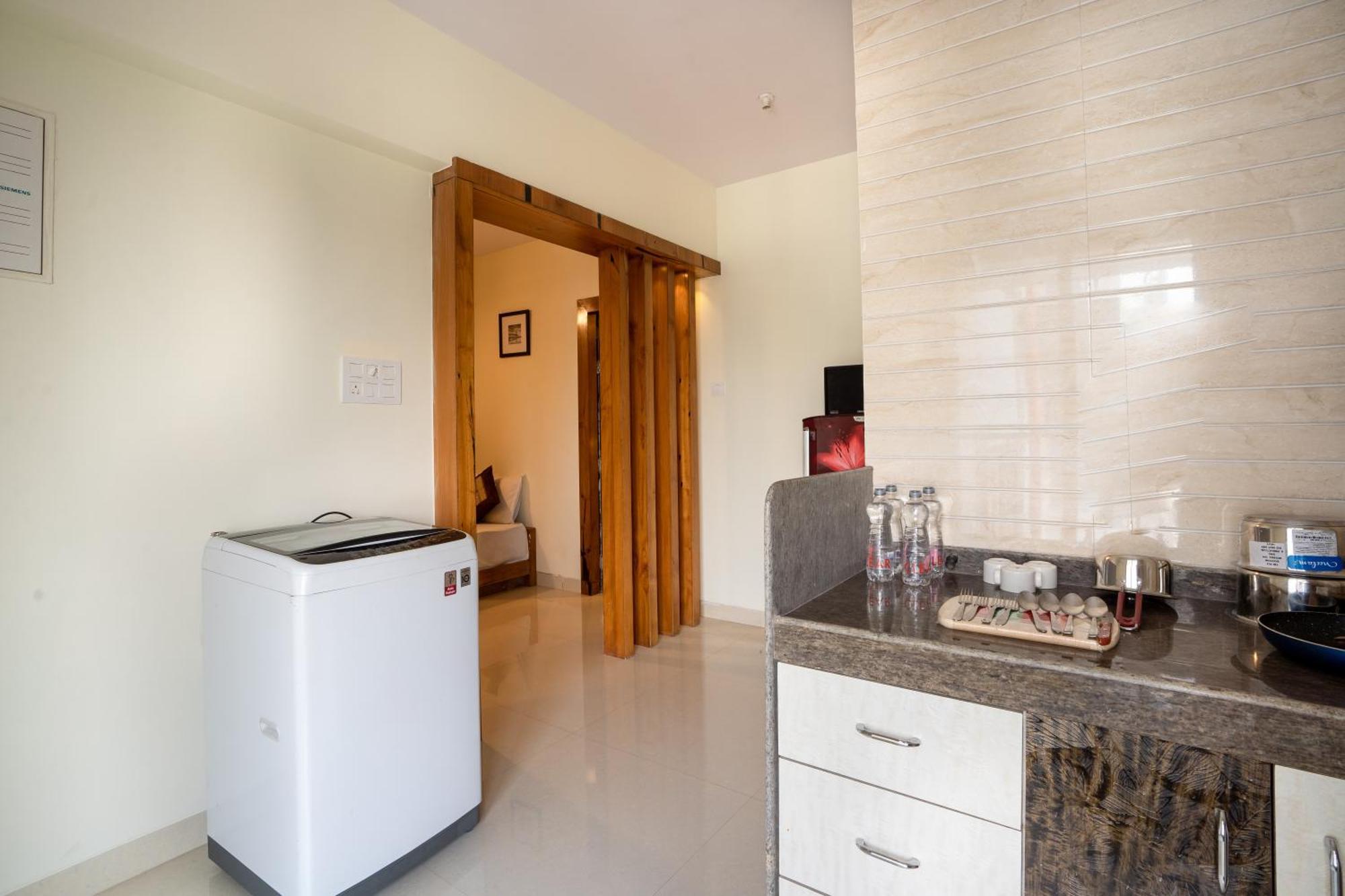 Home2 Suites And Service Apartments, Mumbai Airport Room photo