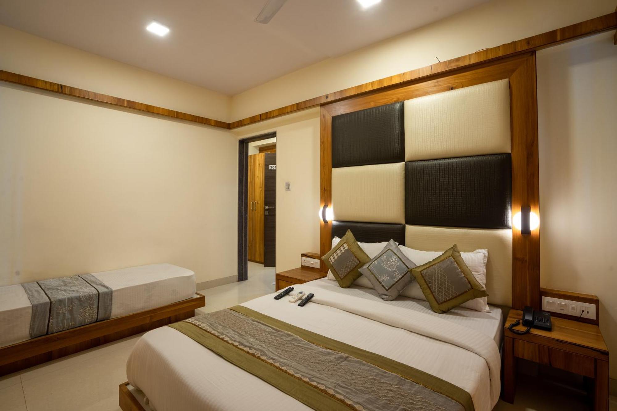 Home2 Suites And Service Apartments, Mumbai Airport Room photo